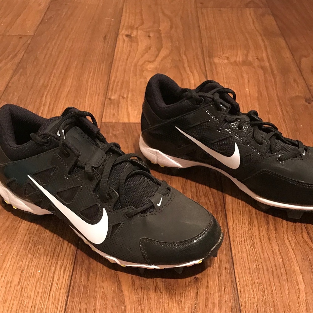 Nike HyperDiamond Molded Cleats